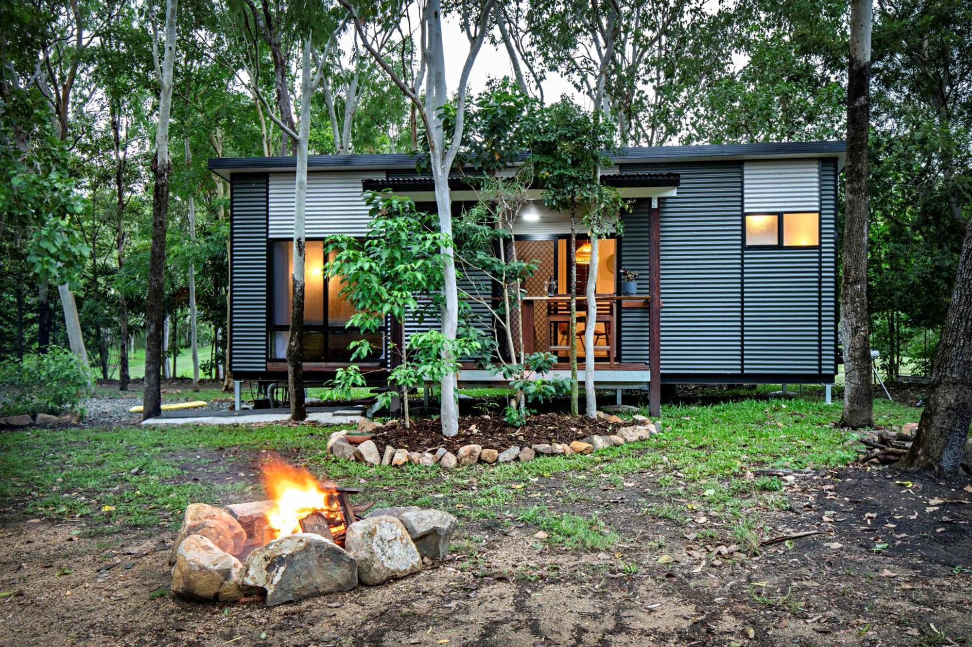 Airlie Beach Eco Cabins Exterior foto