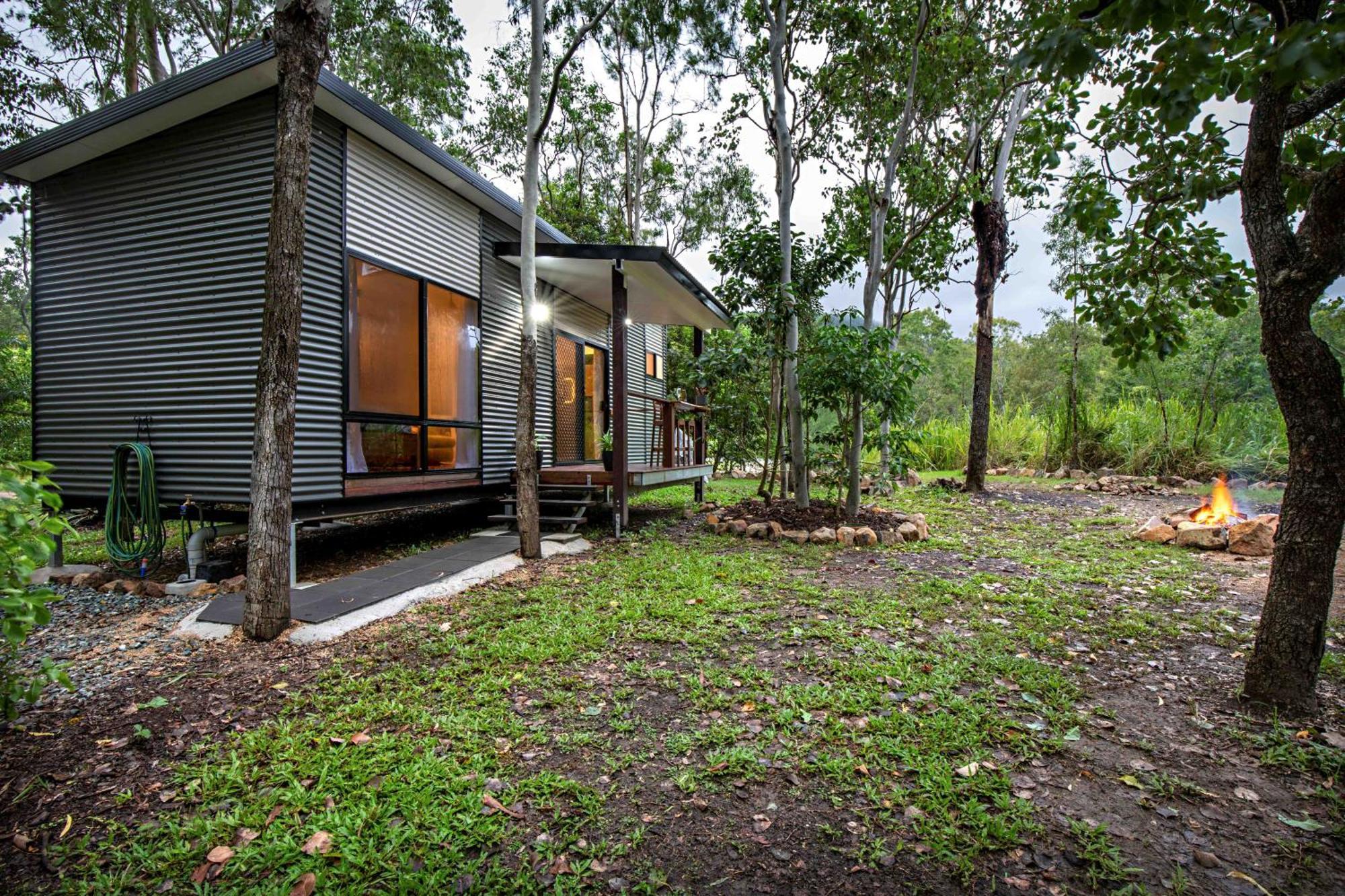Airlie Beach Eco Cabins Exterior foto